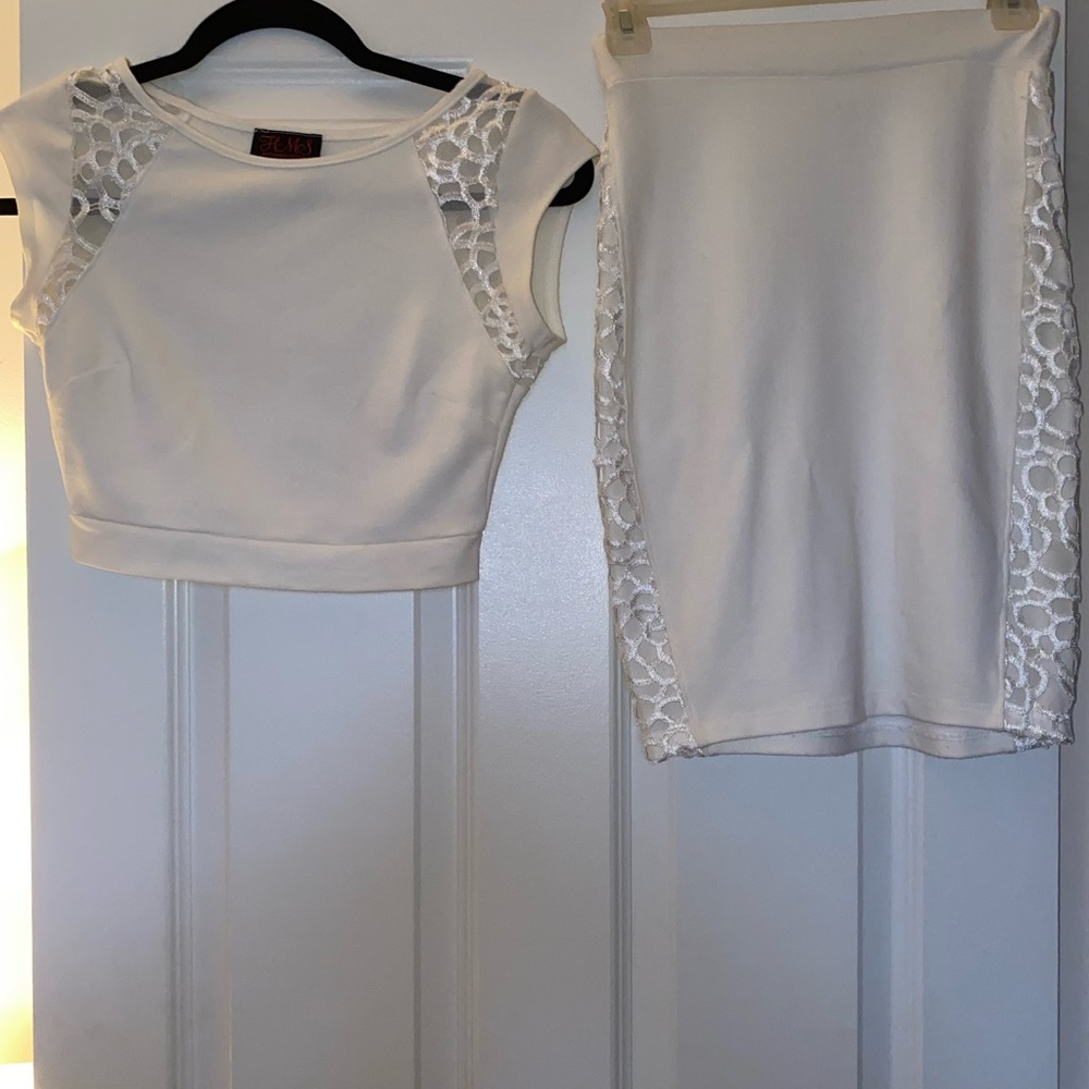 Two piece set
